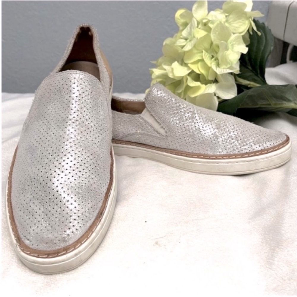 UGG Adley Silver Metallic Slip-On Sneakers Size 8.5